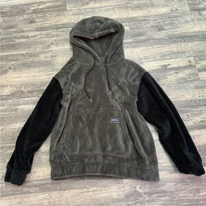 Men's Black and Gray Sherpa-Hoodie